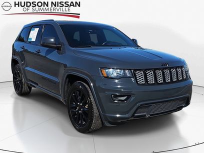 Used 2018 Jeep Grand Cherokee Altitude