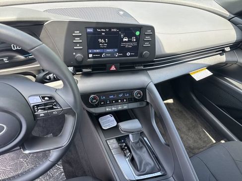 New 2026 Hyundai Elantra Sport FWD image 27
