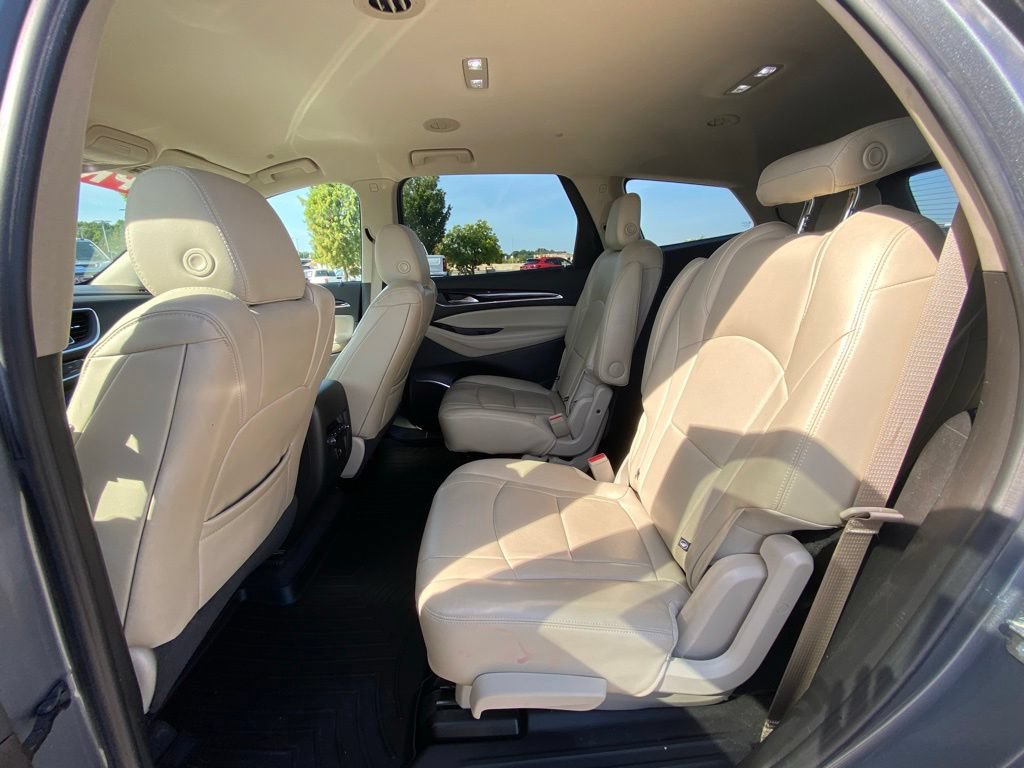 Used 2018 Buick Enclave Essence FWD image 25