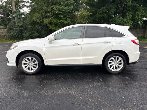 Used 2016 Acura RDX w/ Tech & AcuraWatch Plus Pack FWD image 3