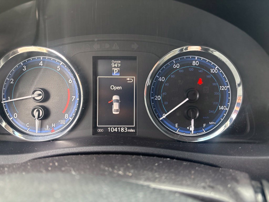 Used 2019 Toyota Corolla SE FWD image 32