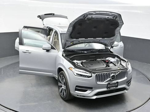 Used 2024 Volvo XC90 B6 Plus w/ Protection Package Premier AWD/4WD image 40