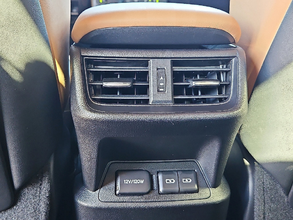 Used 2022 Lexus ES 300h Ultra Luxury w/ Accessory Package 2 FWD image 17