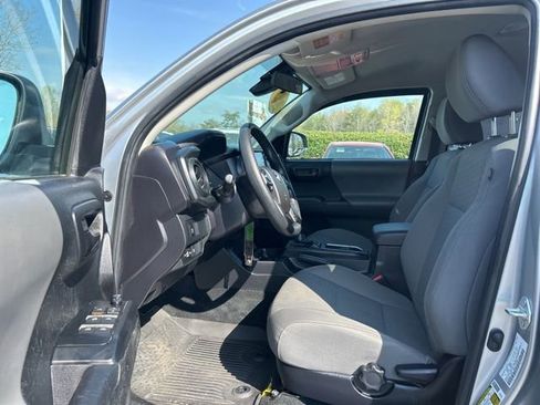 Used 2023 Toyota Tacoma SR image 14