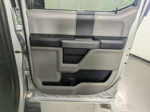 Used 2017 Ford F150 XLT AWD/4WD image 17