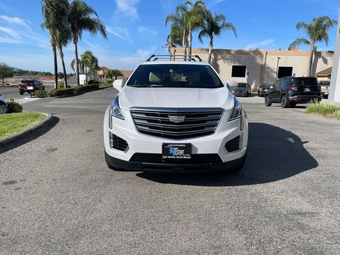 Used 2019 Cadillac XT5 Luxury image 2
