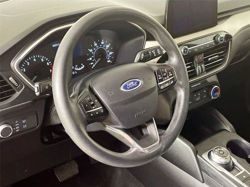 Used 2022 Ford Escape SE AWD/4WD image 17