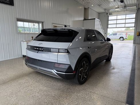 Used 2022 Hyundai Ioniq 5 SE AWD/4WD image 4