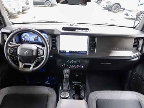 Used 2025 Ford Bronco Big Bend image 12