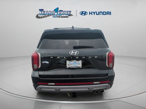 Used 2023 Hyundai Palisade Limited FWD image 7