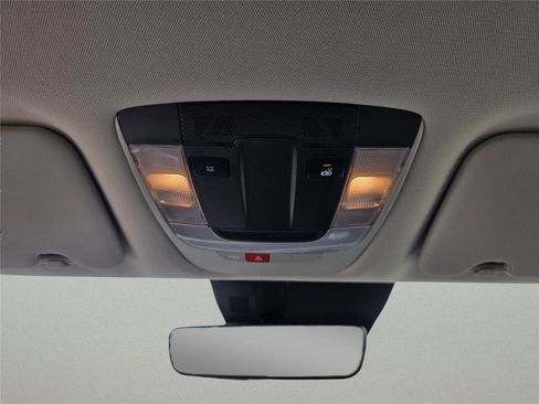 Used 2024 Kia Sportage EX image 31