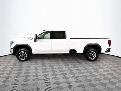 Used 2024 GMC Sierra 3500 SLE w/ SLE Convenience Package AWD/4WD image 4