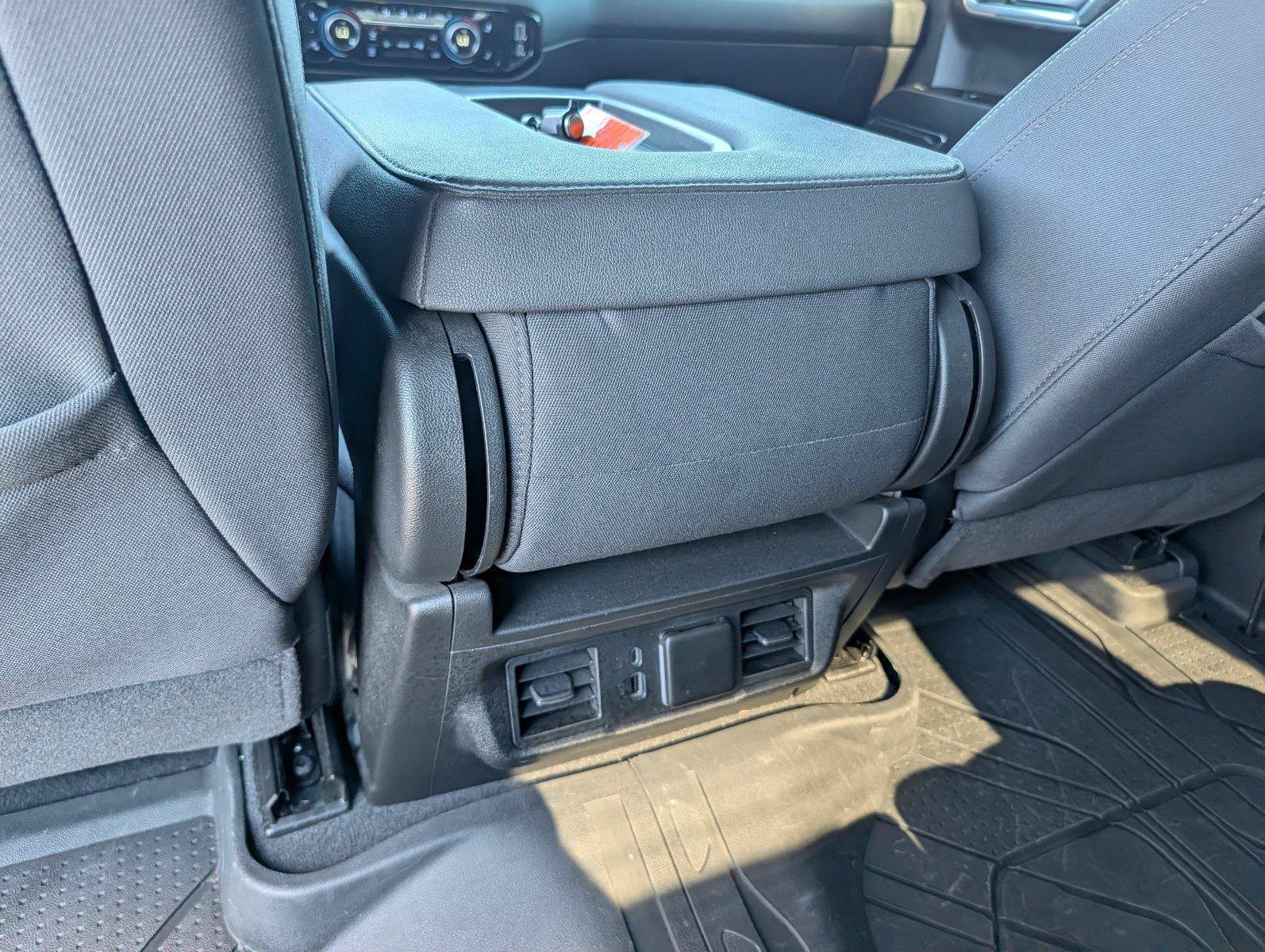 Used 2024 Chevrolet Silverado 1500 LT w/ Protection Package RWD image 32