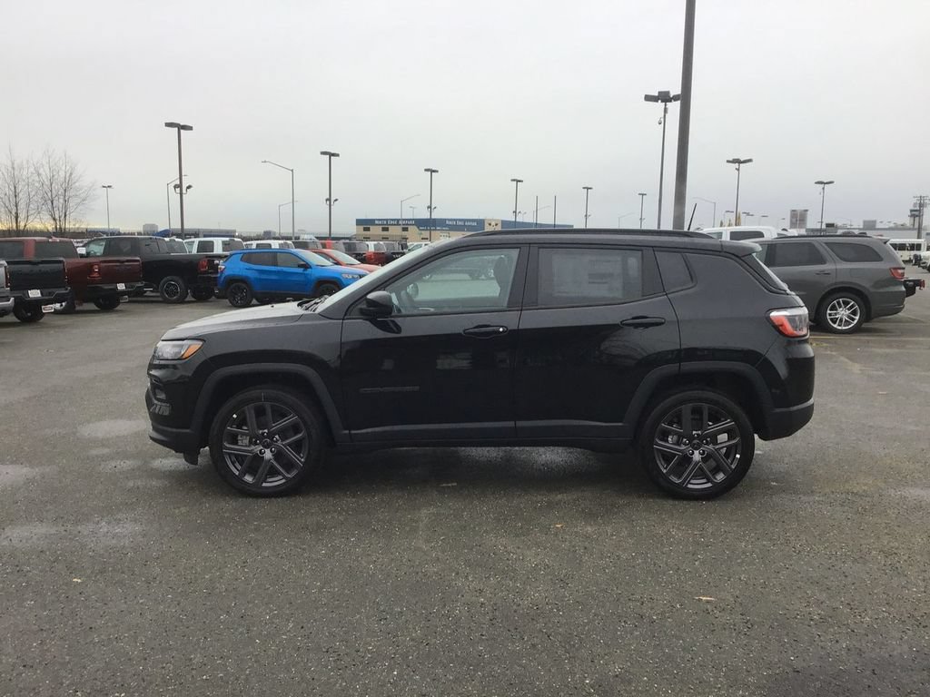 New 2026 Jeep Compass Limited w/ Sun, Sound & Navigation Group AWD/4WD image 1