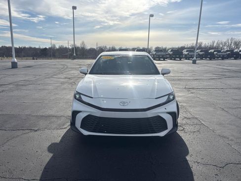 Certified 2025 Toyota Camry SE image 2