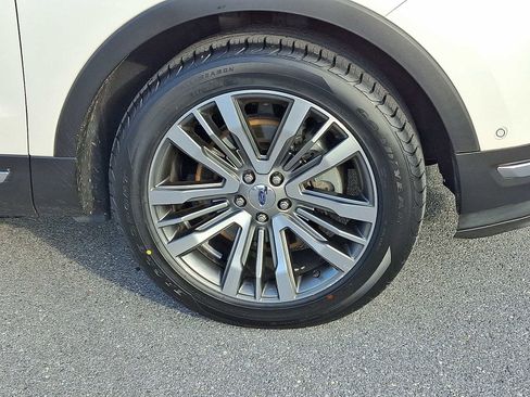 Certified 2018 Ford Explorer Platinum image 8