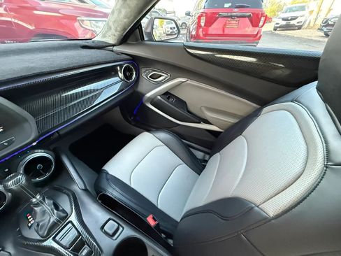 Used 2023 Chevrolet Camaro LT RWD image 47