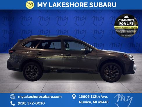 Certified 2025 Subaru Outback Onyx Edition AWD/4WD image 11