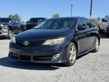 Used 2014 Toyota Camry SE image 2