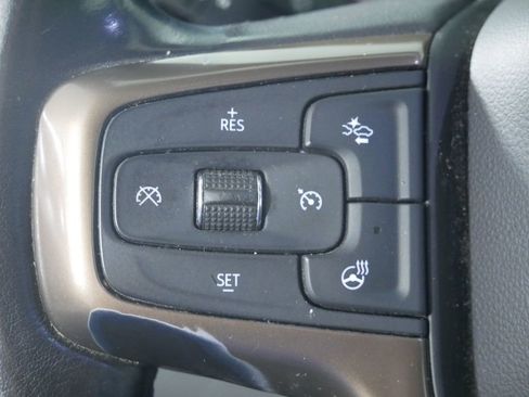 Used 2020 Chevrolet Silverado 1500 High Country w/ Technology Package AWD/4WD image 24