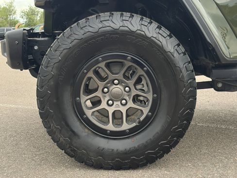 Used 2023 Jeep Wrangler Unlimited Rubicon 392 w/ Xtreme Recon 35" Tire Package AWD/4WD image 12