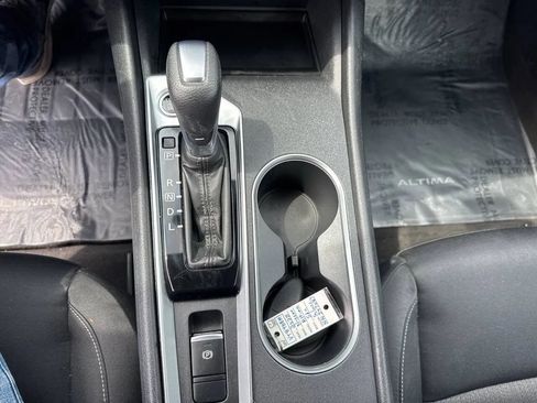 Used 2022 Nissan Altima 2.5 SV image 19
