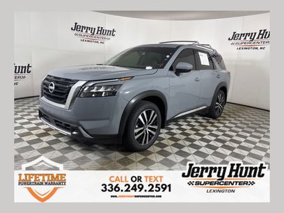 Used 2025 Nissan Pathfinder Platinum w/ Cargo Package