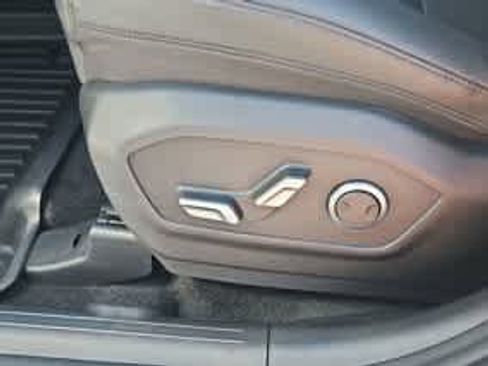 Used 2025 Hyundai Santa Fe SEL AWD/4WD image 22