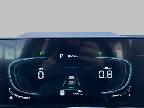 Used 2025 Kia Telluride S image 3