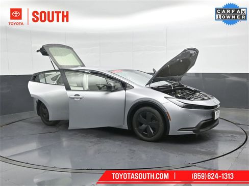 Used 2024 Toyota Prius LE image 51