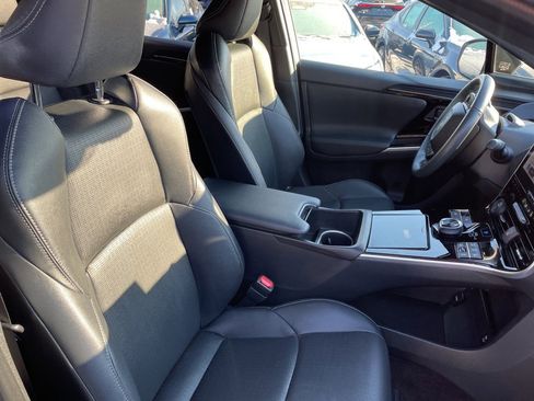 Used 2024 Toyota bZ4X Limited image 12