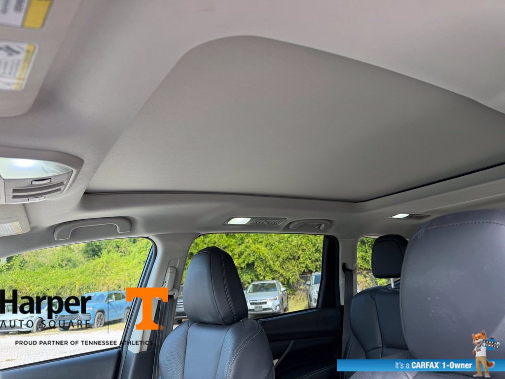 Used 2022 Subaru Ascent Limited w/ Technology Package AWD/4WD image 19
