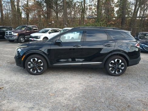 Used 2023 Kia Sportage X-Line w/ X-Line Premium Package image 2