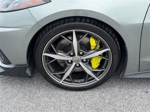 Used 2022 Chevrolet Corvette Stingray Premium Conv w/ Z51 Performance Package image 13