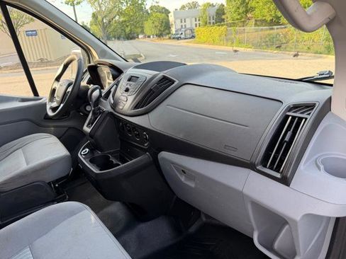 Used 2019 Ford Transit 150 130 Low Roof RWD image 14