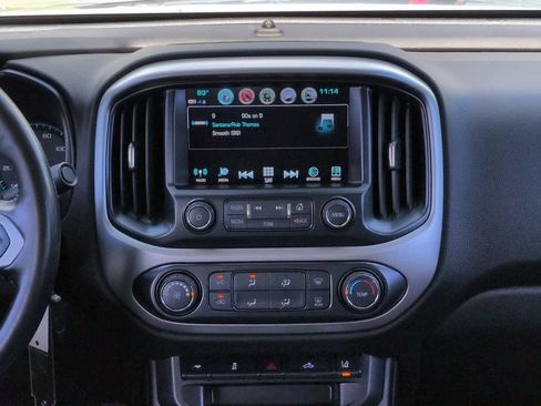 Used 2018 Chevrolet Colorado LT w/ Redline Special Edition RWD image 17