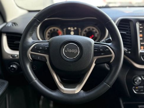 Used 2017 Jeep Cherokee 75th Anniversary image 19