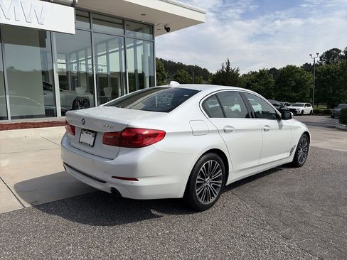Used 2020 BMW 530i w/ Convenience Package RWD image 8