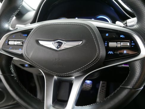 Used 2022 Genesis GV70 3.5T Sport w/ Sport Advanced Package AWD/4WD image 25