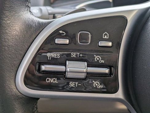 Used 2020 Mercedes-Benz GLB 250 4MATIC image 22