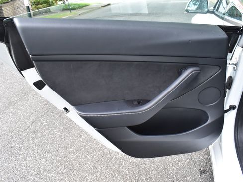 Used 2023 Tesla Model 3 Standard Range RWD image 24