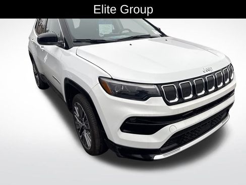 Certified 2022 Jeep Compass Limited w/ Elite Group image 5
