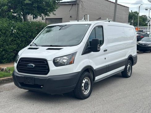 Used 2019 Ford Transit 150 130 Low Roof RWD image 3