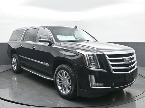 Used 2018 Cadillac Escalade ESV 4WD image 7