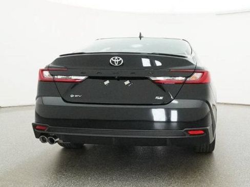 New 2026 Toyota Camry Hybrid FWD image 22