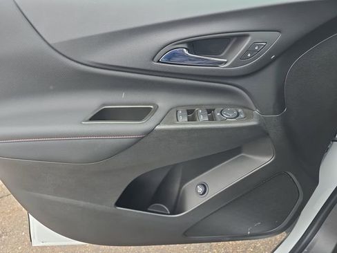 Used 2024 Chevrolet Equinox RS image 20