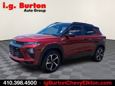 Used 2022 Chevrolet TrailBlazer RS w/ Sun and Liftgate Package AWD/4WD image 3