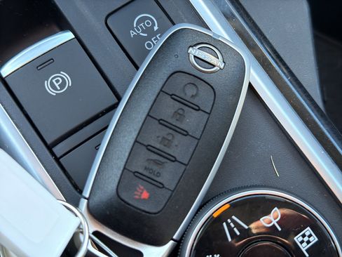 Used 2024 Nissan Pathfinder Platinum w/ Cargo Package image 38