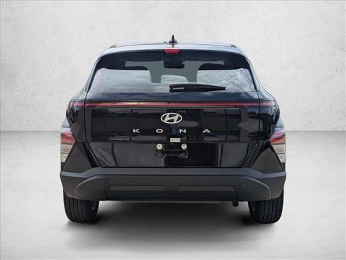 New 2026 Hyundai Kona SE image 8