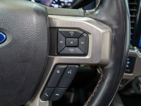 Used 2022 Ford F250 Platinum w/ FX4 Off-Road Package image 30